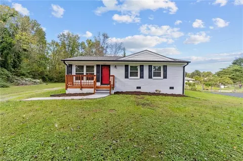 1601 Brill Rd, Greensboro, NC 27406