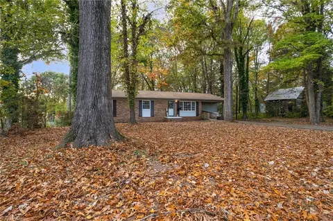 2975 Forest Dr, Randleman, NC 27317 photo 7