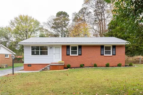 1308 Echo St, Greensboro, NC 27407