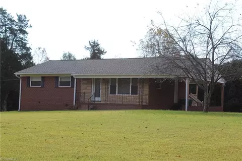 1284 Old Salem Rd, Kernersville, NC 27284