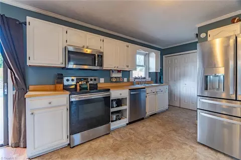 Kitchen - 3821 Greenway Dr, Trinity, NC 27370 photo 2 of 2