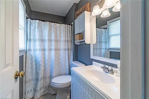 Bath - 3821 Greenway Dr, Trinity, NC 27370 photo 2 of 2