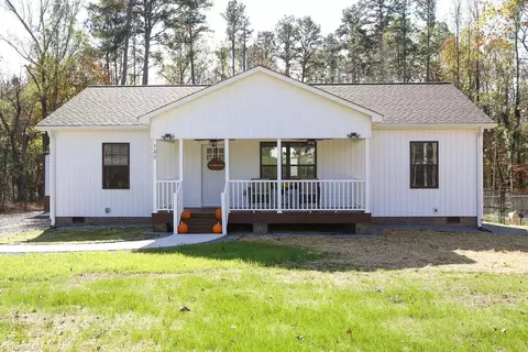 732 Garner Rd, Denton, NC 27239