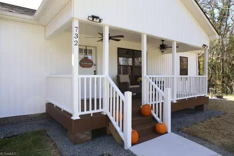 732 Garner Rd, Denton, NC 27239 photo 2