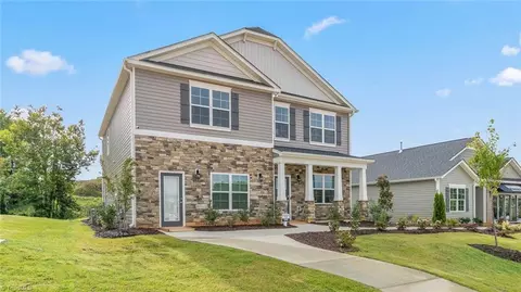 3112 Middle Creek Ln, Greensboro, NC 27405