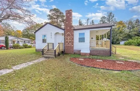 1019 Georgia Ave, Thomasville, NC 27360
