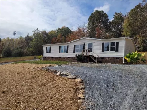 2928 Lions Rest Rd, Asheboro, NC 27205