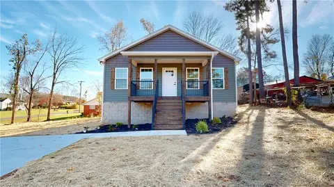 125 First Cir, Lexington, NC 27292