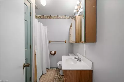Bath - 1082 Tom Gordon Rd, King, NC 27021 photo 2 of 2