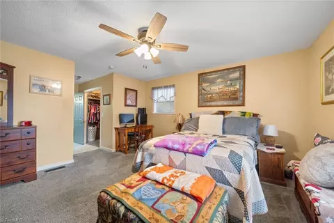 Bedroom - 1082 Tom Gordon Rd, King, NC 27021 photo 3 of 6
