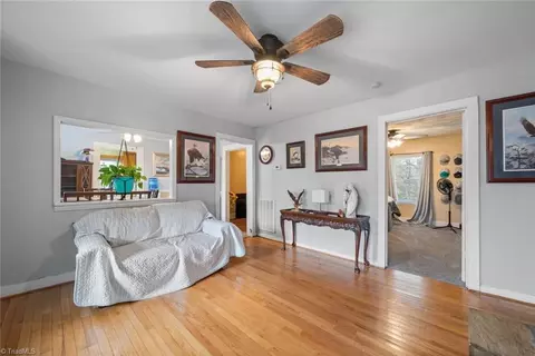 Entry Way - 1082 Tom Gordon Rd, King, NC 27021 photo 1 of 3