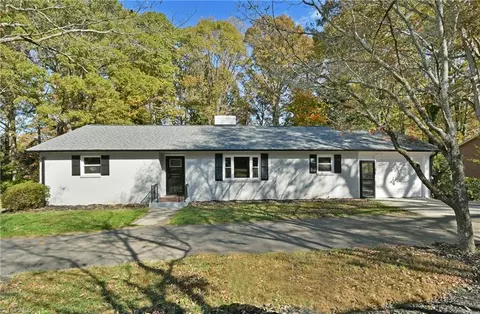 515 Ransom Rd, Winston Salem, NC 27106