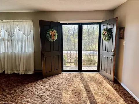 Entry Way - 5220 Windemere Cir, Trinity, NC 27370 photo 1 of 3