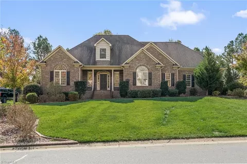 453 Inverness Dr, Winston Salem, NC 27107
