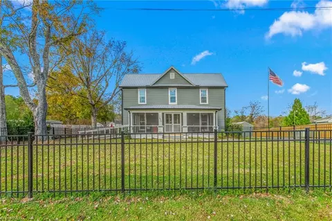 1406 Main St E, Graham, NC 27253