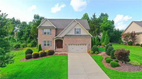 136 Barclays Dr, Winston Salem, NC 27107