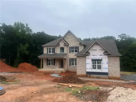 4022 Estate Dr, Lewisville, NC 27023