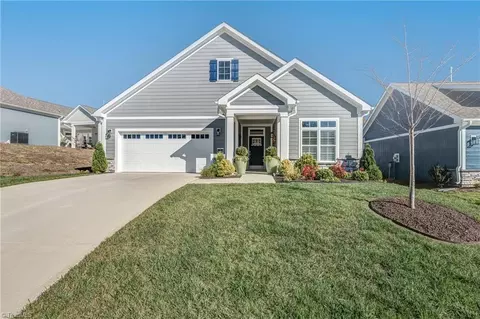 3448 Willowcrest St, High Point, NC 27265