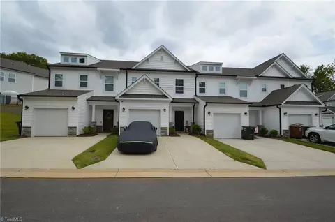 6 Naima Ln, Greensboro, NC 27455