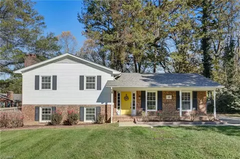 18 Hastings Cir, Greensboro, NC 27406
