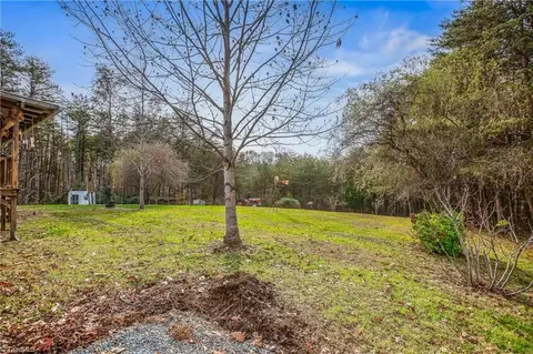 1055 Eagle Rock Rd, King, NC 27021 photo 22