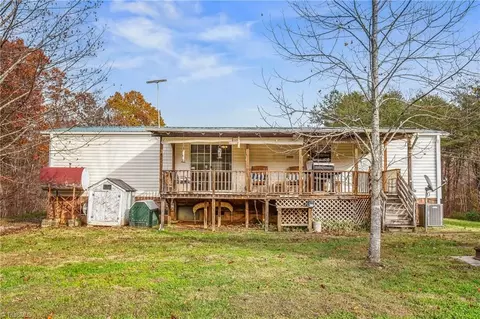 1055 Eagle Rock Rd, King, NC 27021 photo 37
