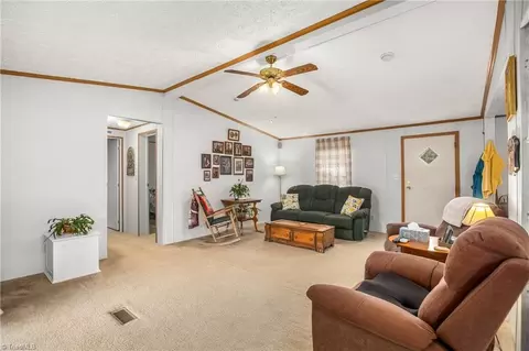 1055 Eagle Rock Rd, King, NC 27021 photo 7