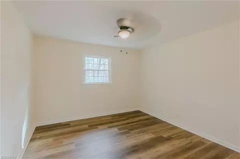 305 Lyles St, Elkin, NC 28621 photo 33