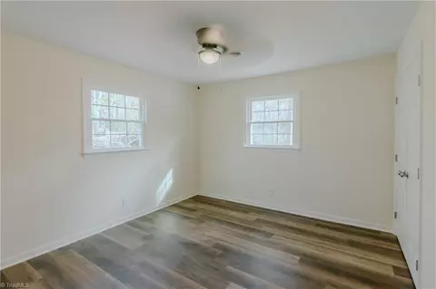 305 Lyles St, Elkin, NC 28621 photo 34