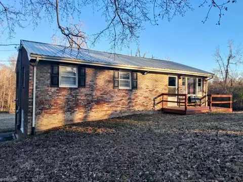 5510 Driftwood Dr, Archdale, NC 27263
