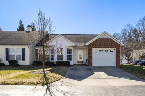 4301 River Crest Ln, Greensboro, NC 27409