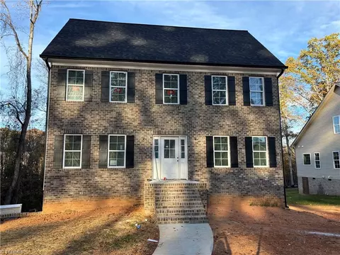 995 Kelwyn Ln, Lewisville, NC 27023