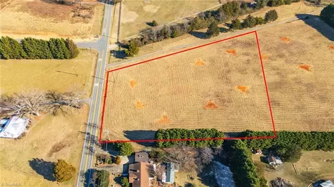 1777 Scalesville Rd, Summerfield, NC 27358