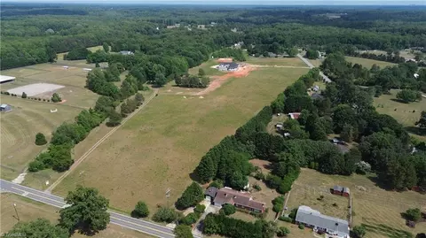 1769 Scalesville Rd, Summerfield, NC 27358