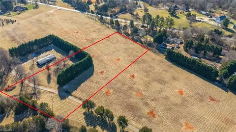1769 Scalesville Rd, Summerfield, NC 27358