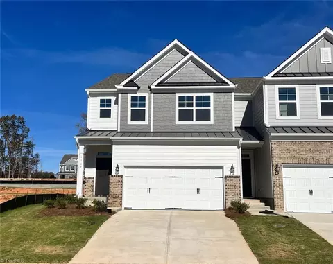 1112 Summerhouse Way, Greensboro, NC 27455