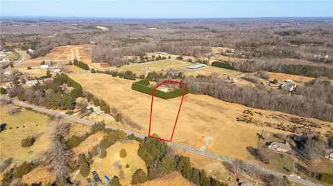 6418 Lake Brandt Rd, Summerfield, NC 27358