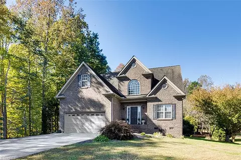 416 Willjose Dr, Lexington, NC 27295