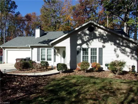 2511 White Fence Way, High Point, NC 27265