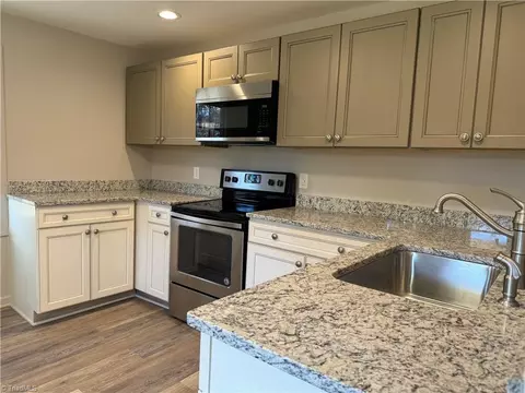 132 Benge Dr, Elkin, NC 28621 photo 6