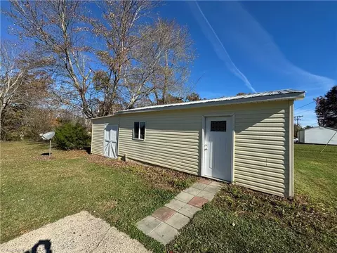 132 Benge Dr, Elkin, NC 28621 photo 28