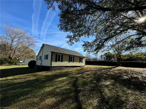 132 Benge Dr, Elkin, NC 28621 photo 27