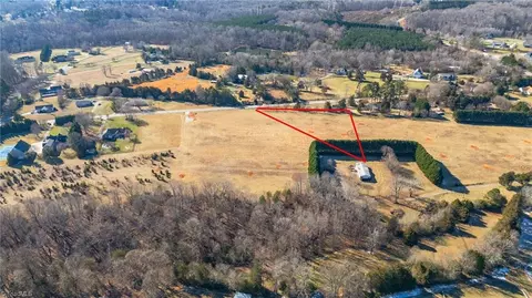 6428 Lake Brandt Rd, Summerfield, NC 27358