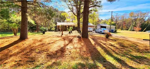 367 Pine Ridge Rd, Mocksville, NC 27028