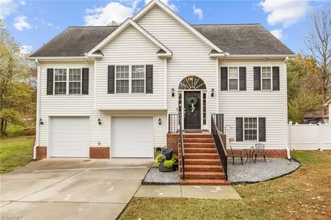 1730 Pichard St, Greensboro, NC 27401