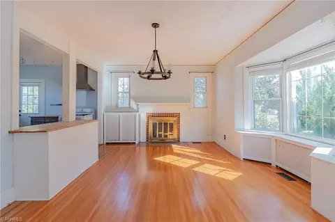 1129 Meadow Rd E, Eden, NC 27288 photo 8