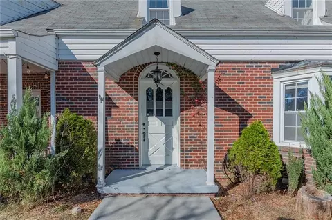 1129 Meadow Rd E, Eden, NC 27288 photo 4