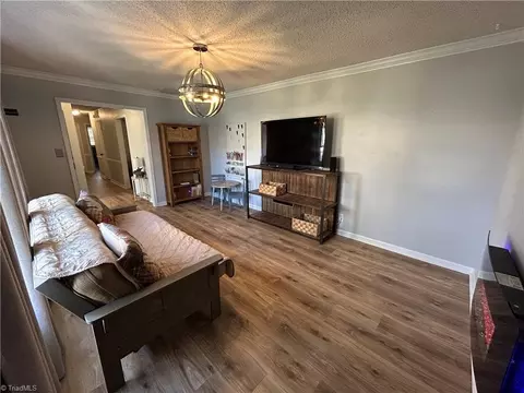 702 Northfield Ave, High Point, NC 27265 photo 6