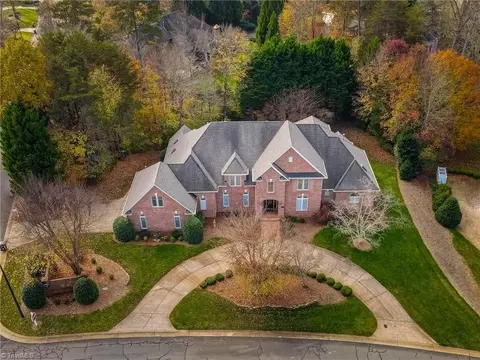 3960 White Hawk Ln, Winston Salem, NC 27104