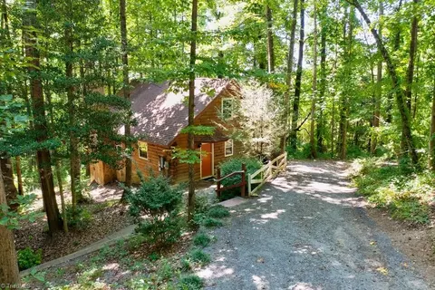 520 Alleghany Spur Rd, Traphill, NC 28685